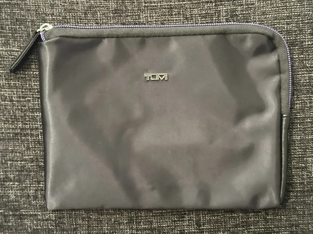 Tumi For Delta Cosmetic Toiletries Travel Zip Pouch Bag Black Purple Lining